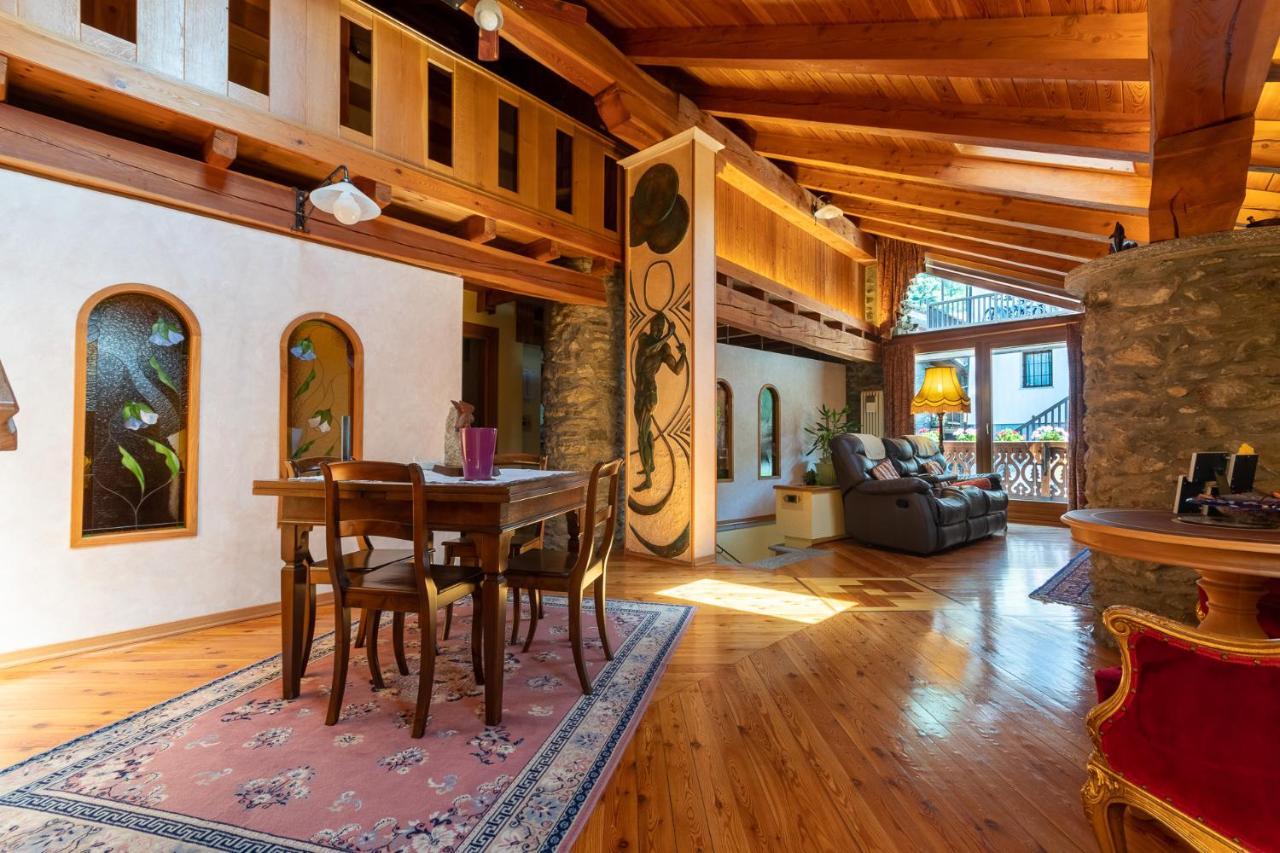 L'Atelier Du Temps - Woodstone Villa Aosta Exteriör bild